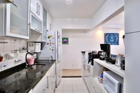 Apartamento à venda com 92m², 3 quartos e 2 vagasCozinha