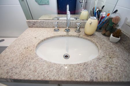 Apartamento à venda com 107m², 2 quartos e 1 vagaBanheiro da Suíte 1