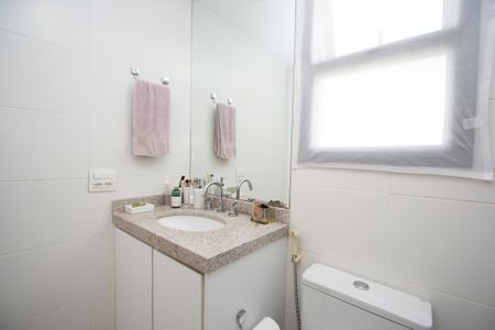 Apartamento à venda com 107m², 2 quartos e 1 vagaBanheiro da Suíte 2