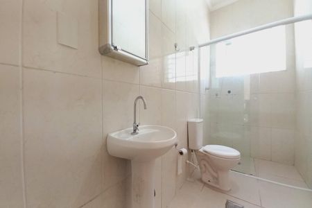 Casa para alugar com 170m², 3 quartos e 2 vagas Casa para alugar com 170m², 3 quartos e 2 vagasBanheiro