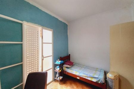 Casa à venda com 172m², 6 quartos e 4 vagas Casa à venda com 172m², 6 quartos e 4 vagasQuarto 3