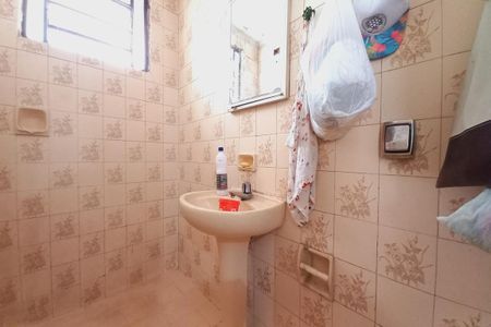 Casa à venda com 172m², 6 quartos e 4 vagas Casa à venda com 172m², 6 quartos e 4 vagasBanheiro da Suíte