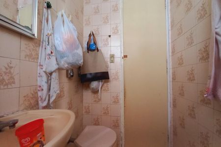 Casa à venda com 172m², 6 quartos e 4 vagas Casa à venda com 172m², 6 quartos e 4 vagasBanheiro da Suíte