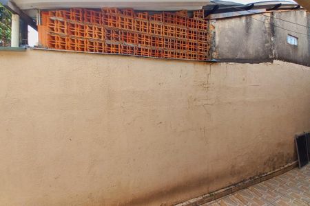 Casa à venda com 172m², 6 quartos e 4 vagas Casa à venda com 172m², 6 quartos e 4 vagasVista do Quarto 3