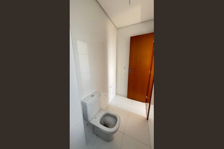 Apartamento à venda com 64m², 2 quartos e 2 vagasBanheiro da Suíte