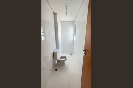 Apartamento à venda com 64m², 2 quartos e 2 vagasBanheiro