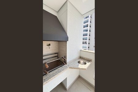 Apartamento à venda com 64m², 2 quartos e 2 vagasVaranda da Sala