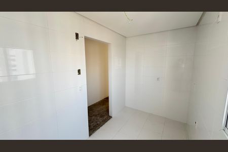 Apartamento à venda com 64m², 2 quartos e 2 vagasCozinha