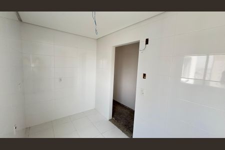 Apartamento à venda com 64m², 2 quartos e 2 vagasCozinha