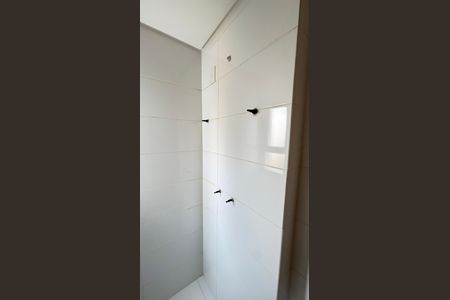Apartamento à venda com 64m², 2 quartos e 2 vagasBanheiro