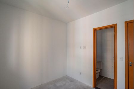 Apartamento à venda com 63m², 2 quartos e 2 vagas Apartamento à venda com 63m², 2 quartos e 2 vagasQuarto Suíte