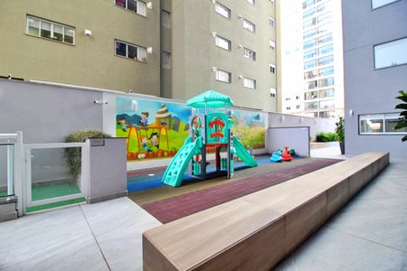 Apartamento à venda com 65m², 2 quartos e 2 vagasÁrea comum - Playground