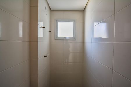 Apartamento à venda com 65m², 2 quartos e 2 vagasBanheiro Corredor