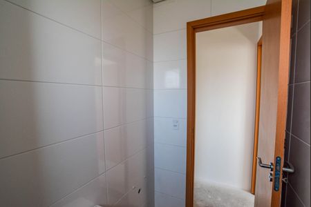 Apartamento à venda com 65m², 2 quartos e 2 vagasBanheiro Corredor