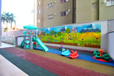Apartamento à venda com 65m², 2 quartos e 2 vagasÁrea comum - Playground