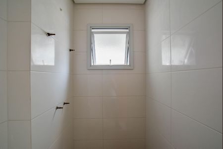 Apartamento à venda com 65m², 2 quartos e 2 vagasBanheiro da Suíte