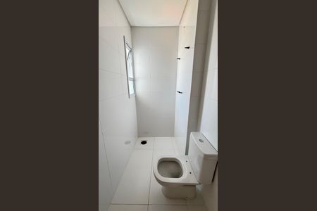 Apartamento à venda com 64m², 2 quartos e 2 vagasBanheiro da Suíte