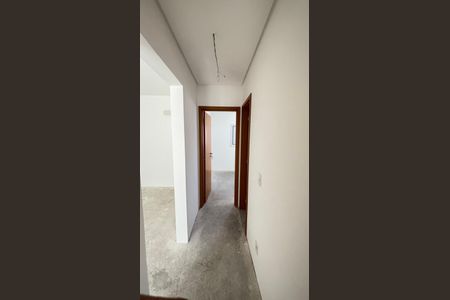 Apartamento à venda com 64m², 2 quartos e 2 vagasCorredor