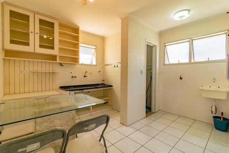 Apartamento para alugar com 67m², 2 quartos e 1 vagaCozinha