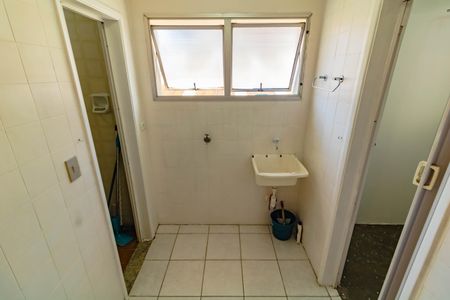 Apartamento para alugar com 67m², 2 quartos e 1 vagaÁrea de Serviço