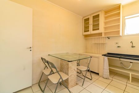Apartamento para alugar com 67m², 2 quartos e 1 vagaCozinha