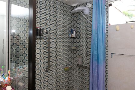 Casa para alugar com 440m², 7 quartos e 7 vagas Casa para alugar com 440m², 7 quartos e 7 vagasBanheiro da Suíte 1