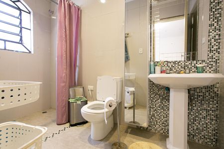 Casa para alugar com 440m², 7 quartos e 7 vagas Casa para alugar com 440m², 7 quartos e 7 vagasBanheiro da Suíte 2