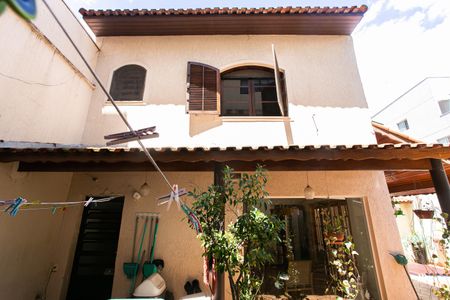 Casa para alugar com 440m², 7 quartos e 7 vagas Casa para alugar com 440m², 7 quartos e 7 vagasQuintal