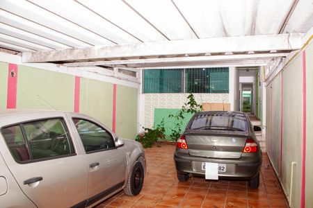 Casa à venda com 460m², 3 quartos e 4 vagas Casa à venda com 460m², 3 quartos e 4 vagasGaragem