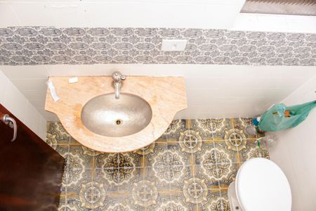 Casa à venda com 460m², 3 quartos e 4 vagas Casa à venda com 460m², 3 quartos e 4 vagasBanheiro Social 2