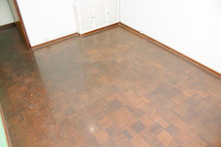 Casa à venda com 460m², 3 quartos e 4 vagas Casa à venda com 460m², 3 quartos e 4 vagasSala 2