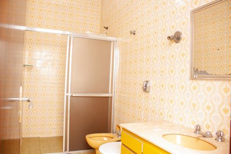 Casa à venda com 460m², 3 quartos e 4 vagas Casa à venda com 460m², 3 quartos e 4 vagasBanheiro Social