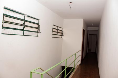 Casa à venda com 460m², 3 quartos e 4 vagas Casa à venda com 460m², 3 quartos e 4 vagasCorredor