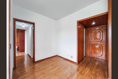 Apartamento à venda com 76m², 2 quartos e 1 vagaSala