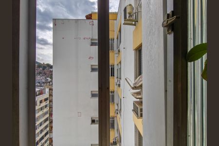 Apartamento à venda com 76m², 2 quartos e 1 vagaÁrea de Serviço