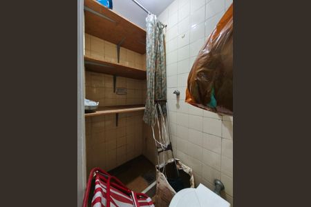 Apartamento à venda com 76m², 2 quartos e 1 vagaBanheiro de serviço