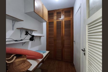 Apartamento à venda com 76m², 2 quartos e 1 vagaQuarto de Serviço