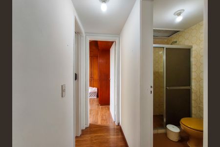 Apartamento à venda com 76m², 2 quartos e 1 vagaCorredor