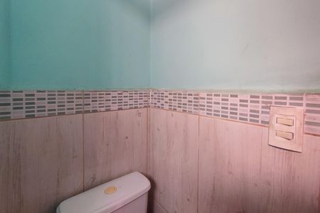 Casa de condomínio para alugar com 122m², 3 quartos e 2 vagasBanheiro Suíte