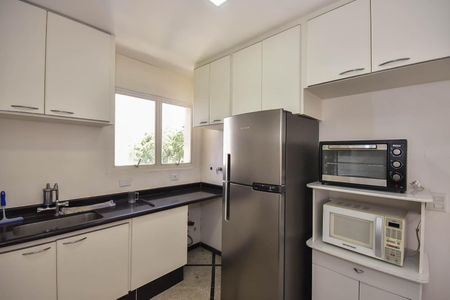 Apartamento para alugar com 366m², 3 quartos e 4 vagas Apartamento para alugar com 366m², 3 quartos e 4 vagasCozinha