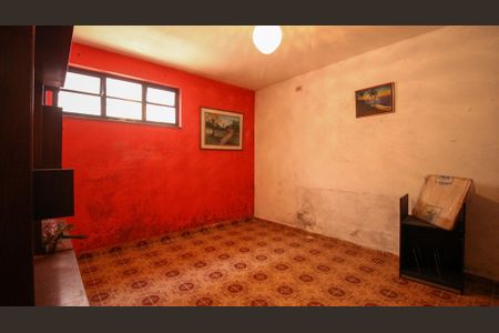 Casa à venda com 178m², 3 quartos e 4 vagas Casa à venda com 178m², 3 quartos e 4 vagas Área de Serviço Sala