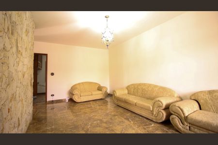 Casa à venda com 178m², 3 quartos e 4 vagas Casa à venda com 178m², 3 quartos e 4 vagasSala