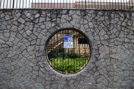 Casa à venda com 178m², 3 quartos e 4 vagas Casa à venda com 178m², 3 quartos e 4 vagasFachada e Plaquinha