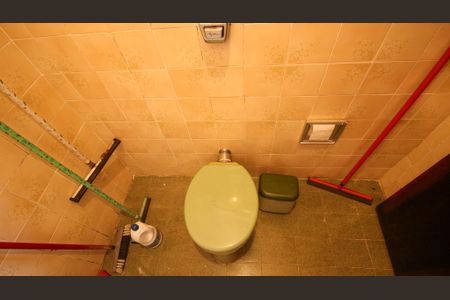 Casa à venda com 178m², 3 quartos e 4 vagas Casa à venda com 178m², 3 quartos e 4 vagasBanheiro de Serviço