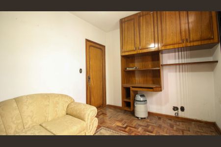 Casa à venda com 178m², 3 quartos e 4 vagas Casa à venda com 178m², 3 quartos e 4 vagasQuarto 1