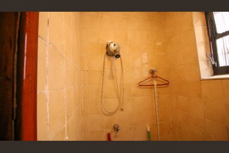 Casa à venda com 178m², 3 quartos e 4 vagas Casa à venda com 178m², 3 quartos e 4 vagasBanheiro de Serviço