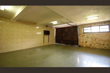 Casa à venda com 178m², 3 quartos e 4 vagas Casa à venda com 178m², 3 quartos e 4 vagasGaragem