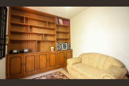 Casa à venda com 178m², 3 quartos e 4 vagas Casa à venda com 178m², 3 quartos e 4 vagasQuarto 1