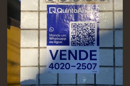 Casa à venda com 107m², 2 quartos e 2 vagas Casa à venda com 107m², 2 quartos e 2 vagasPlaquinha