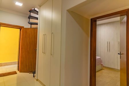 Casa à venda com 156m², 3 quartos e 2 vagas Casa à venda com 156m², 3 quartos e 2 vagasSuíte 1